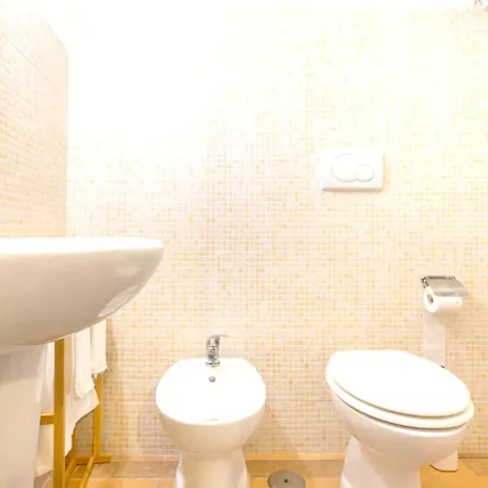 Apartment Charming In Bari's Centre - 50 M² - Parking *
